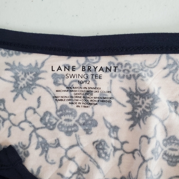 Lane Bryant Floral Swing Tee Size 10/12 Short Sleeve Hi-Low Hem Soft Stretch Top - Picture 8 of 10